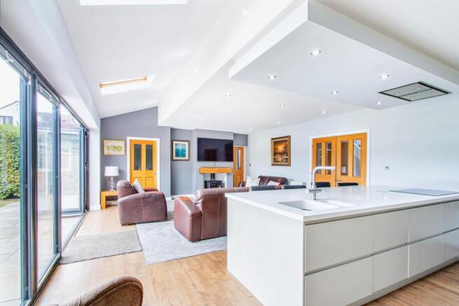 Kitchen/Living Area