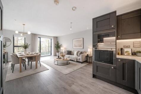 Queens Road, Weybridge, Surrey, KT13