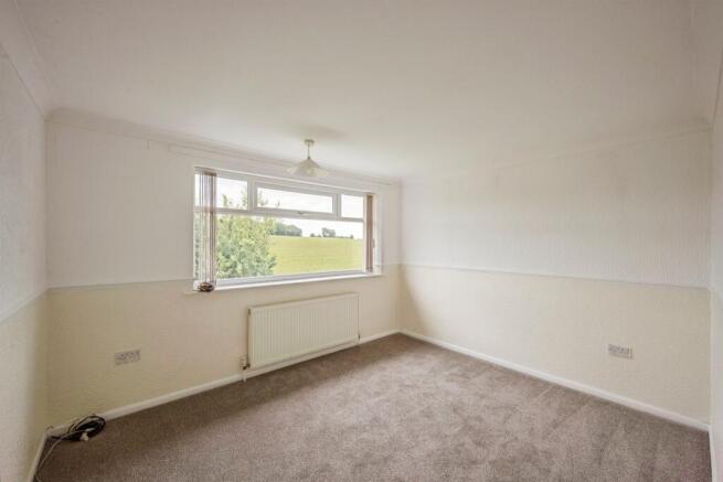 3 bed Detached Bungalow for sale Image 10
