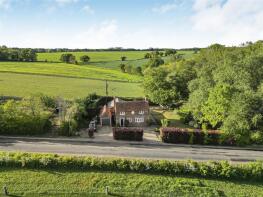 Brookside Cottage, Thorpe Road, Clacton-on-sea CO16 9AR
