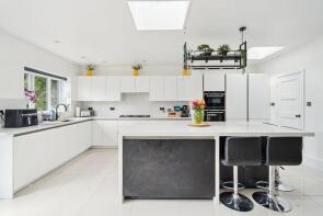 16, Churchfield Close, Harrow HA2 6BD