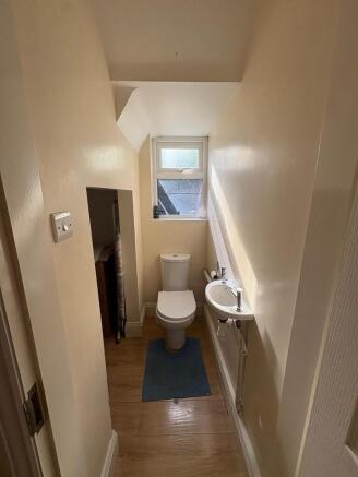 1 bed House Share to rent Image 12
