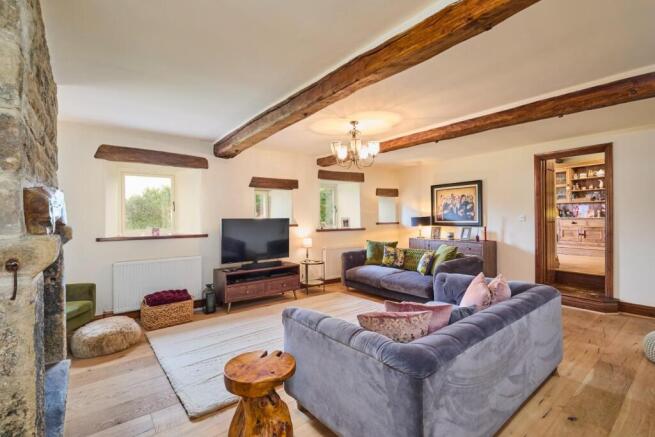 5 bed Barn Conversion for sale Image 9