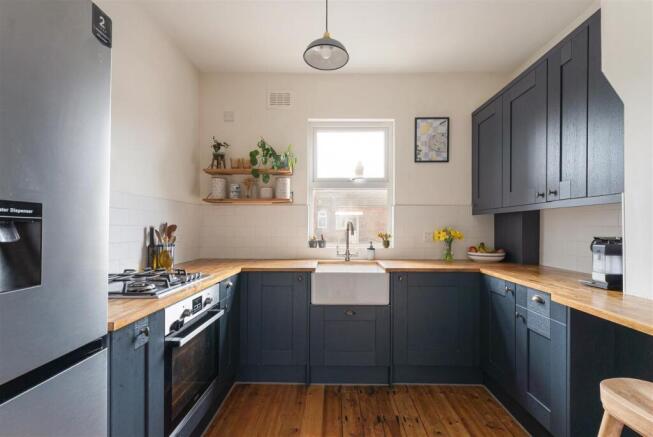 Blackhorse Road, E17