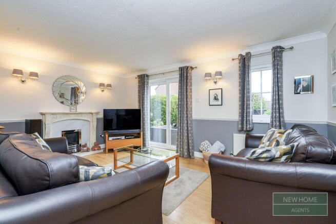 4 bed Detached for sale Image 5