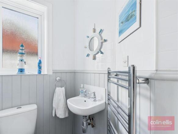 2 bed Flat for sale Image 12