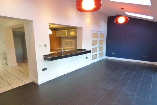 Family Room c