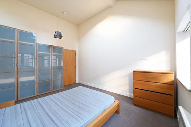 1 bed Apartment to rent Image 11