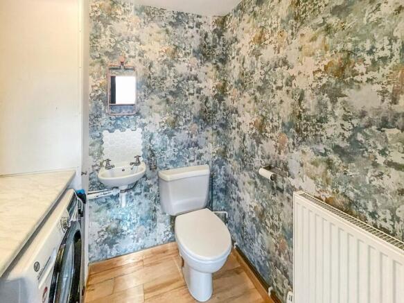 3 bed Semi-Detached for sale Image 5