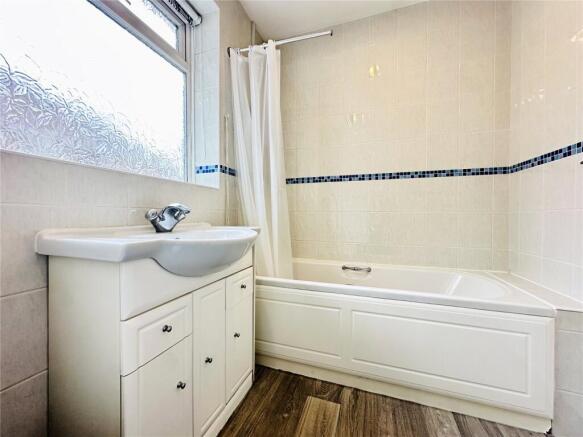 2 bed Bungalow to rent Image 6