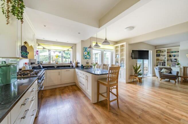 kitchen living room.jpg