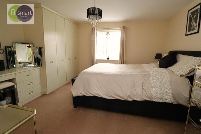 3 bed Semi-Detached for sale Image 7