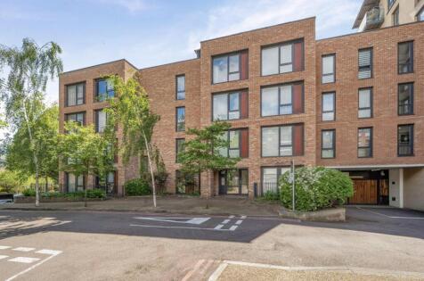 Monfort Court, Edware, HA8