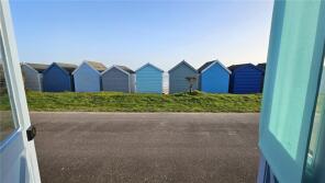 7, 1 Friars Gate, Cliff Drive, Christchurch BH23 4GA