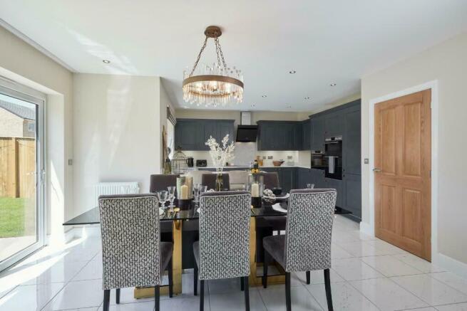 4 bed Detached for sale Image 5