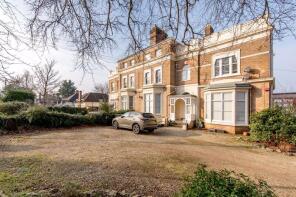 Flat 2, 62, Trull Road, Taunton TA1 4QL
