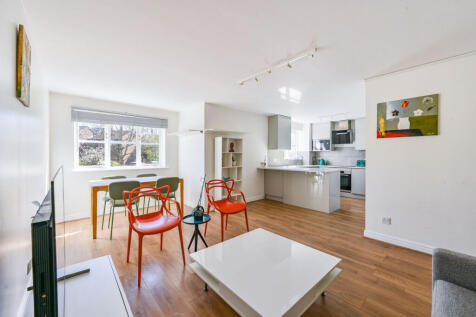 Lucas Gardens, East Finchley, London, N2