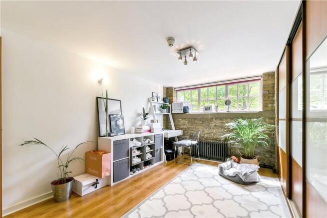 Flat For Sale SE18