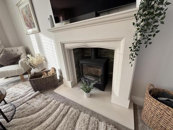 Somerset Drive, Glenfield, Leics photo 4