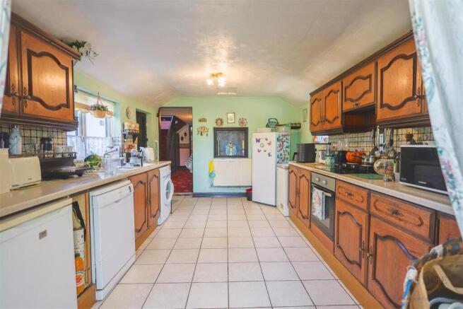 Station Road, Surfleet, Spalding photo 4