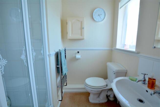 Ensuite 1.JPG