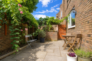 75, York Road, London SW11 3PY