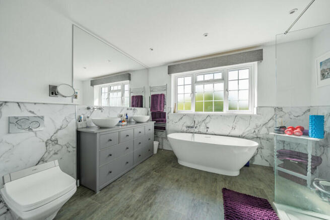 Ensuite