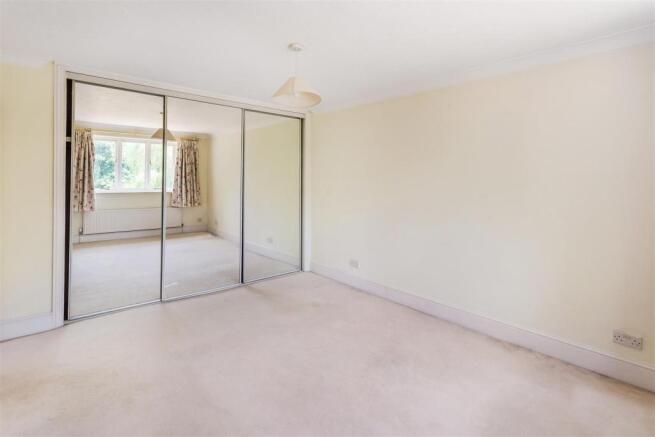 house. estate agency Dunsfold The Chestnuts