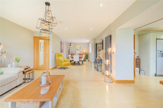 4 bed Barn Conversion for sale Image 7