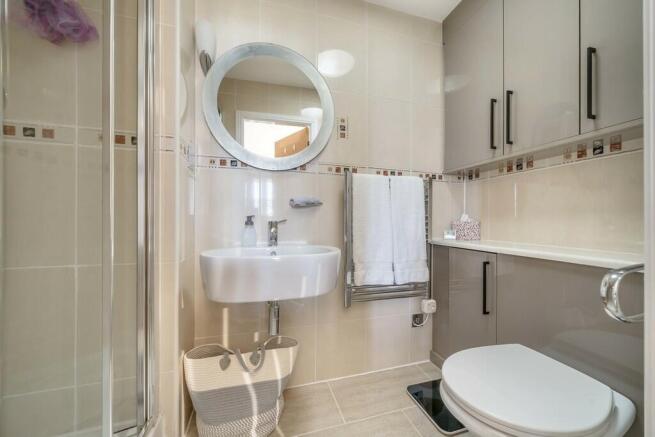 En-Suite Bathroom