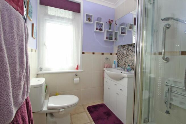 Shower Room.jpg