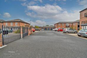 15, Links Court, The Links, Walsall WS3 3US