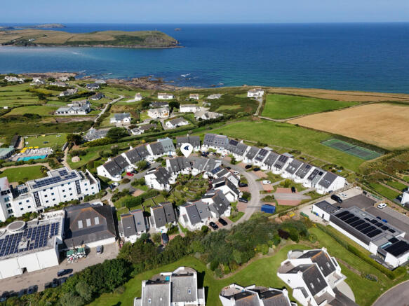 Pentire House, Villa 15