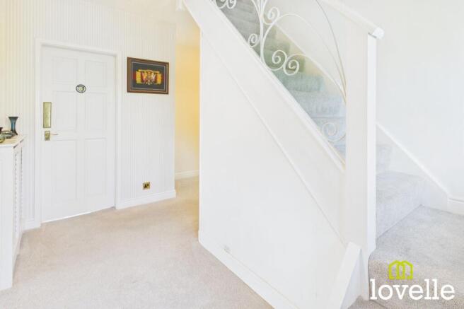 4 bed Detached Bungalow for sale Image 11
