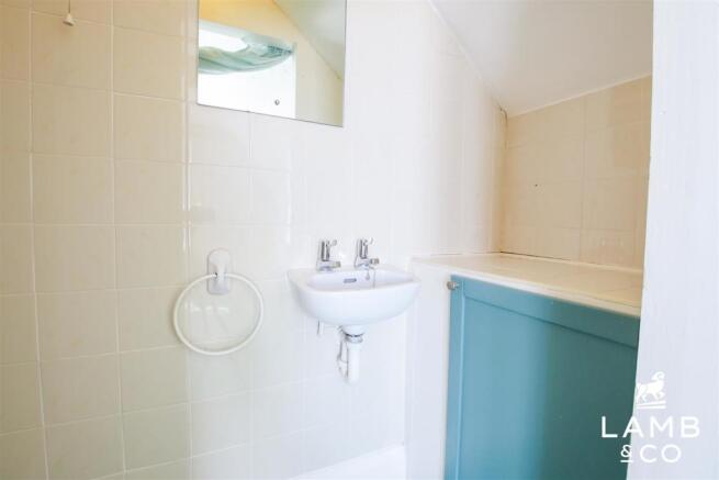 EN SUITE