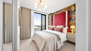 7, West Parkside, London SE10 0JT