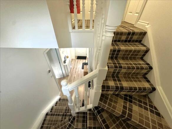 2 bed House for sale Image 10