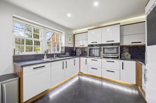 House in North East Derbyshire, North Wingfield - View 4