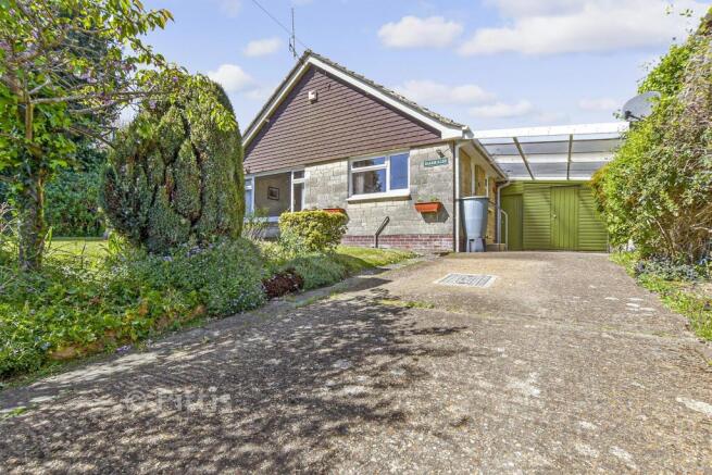 rDriveway/Parking