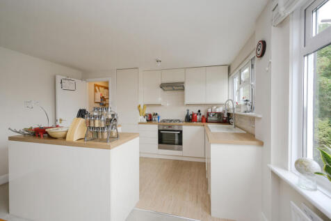 Draxmont Court, Draxmont, Wimbledon, SW19