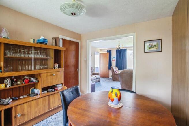5 bed Semi-Detached for sale Image 6