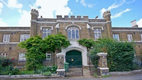 Sedgmoor Place, London, SE5