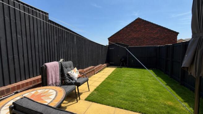 2 bed Town House for sale Image 8