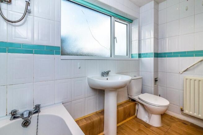 2 bed Apartment for sale Image 8