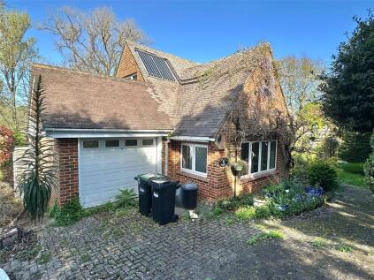Kivernell Road, Milford on Sea, Lymington, Hampshire, SO41