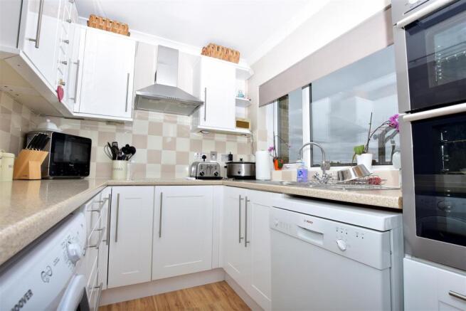 Kitchen.JPG