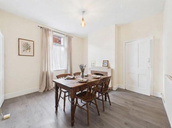 Dining Room (Virtually Furnished)