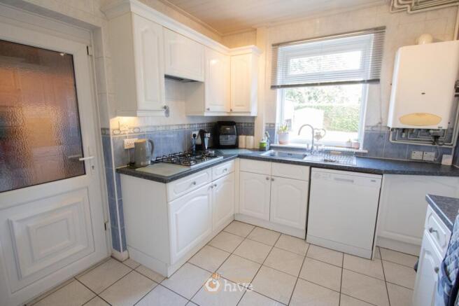 3 bed Semi-Detached for sale Image 6