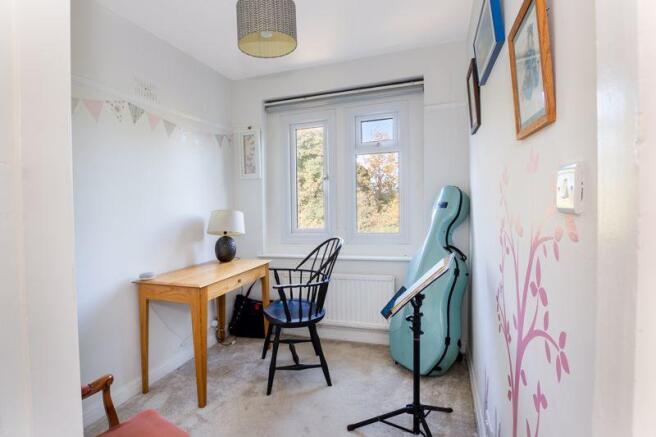 Bedroom 3/Study