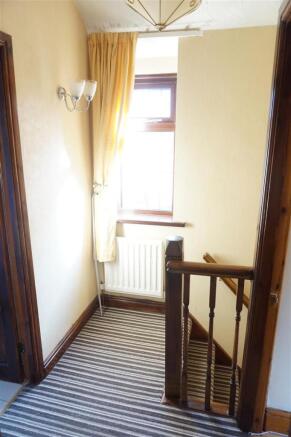 FIRST FLOOR LANDING